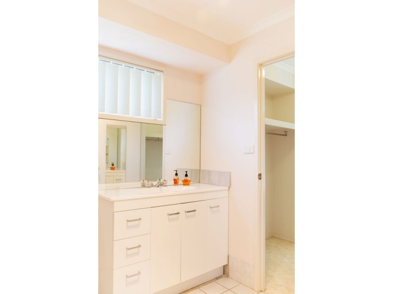 12 Mustang Street, Yamanto QLD 4305