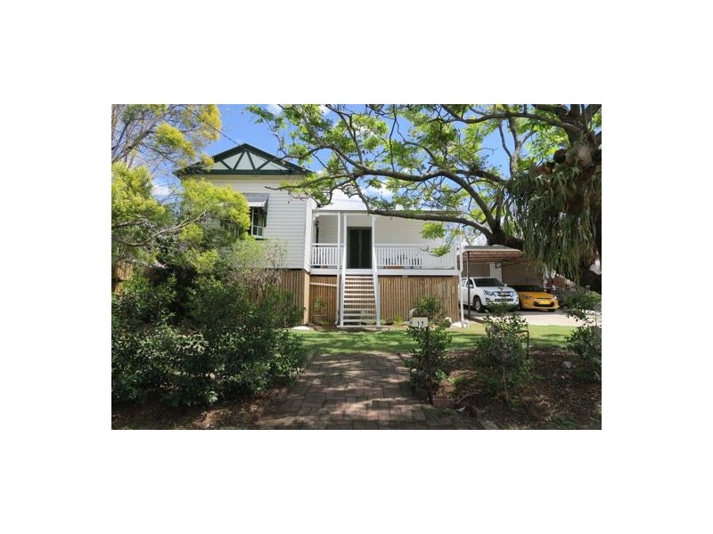 17 Whitehill Road, Newtown QLD 4305