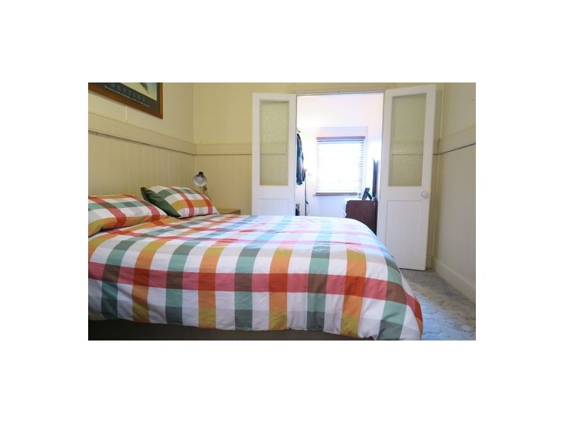 17 Whitehill Road, Newtown QLD 4305