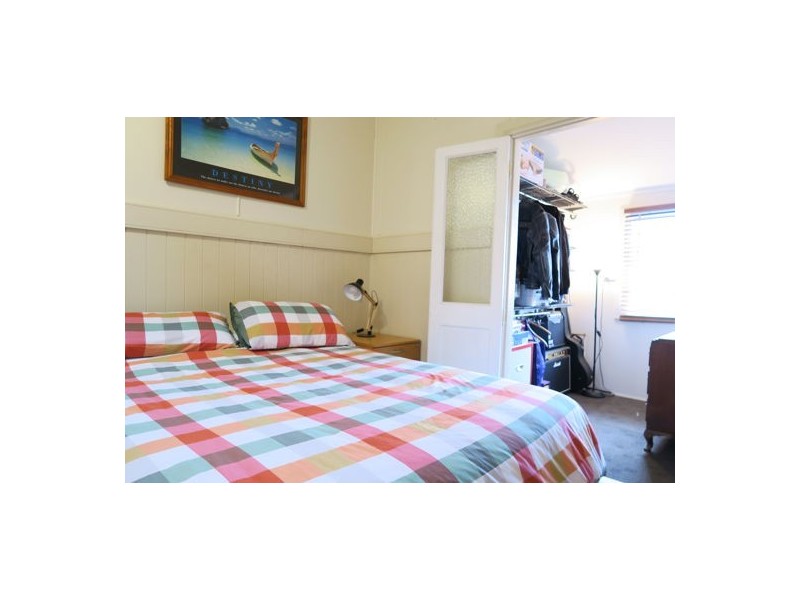 17 Whitehill Road, Newtown QLD 4305