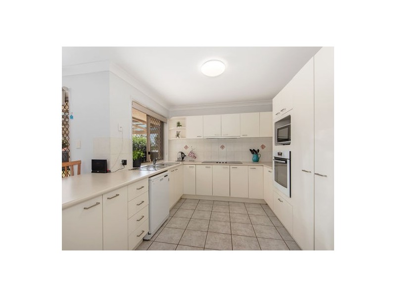 27 Willowtree Drive, Flinders View QLD 4305
