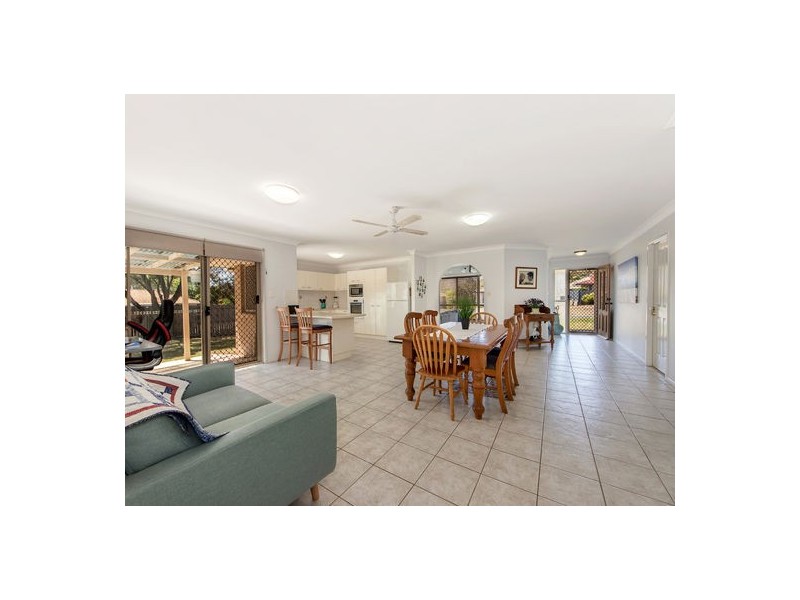 27 Willowtree Drive, Flinders View QLD 4305