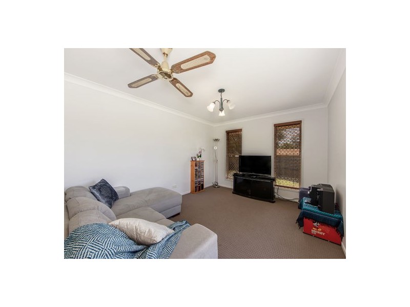 27 Willowtree Drive, Flinders View QLD 4305