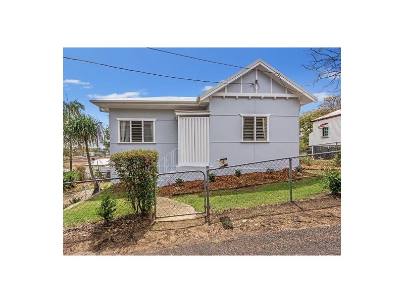 4 Lennon Lane, North Ipswich QLD 4305