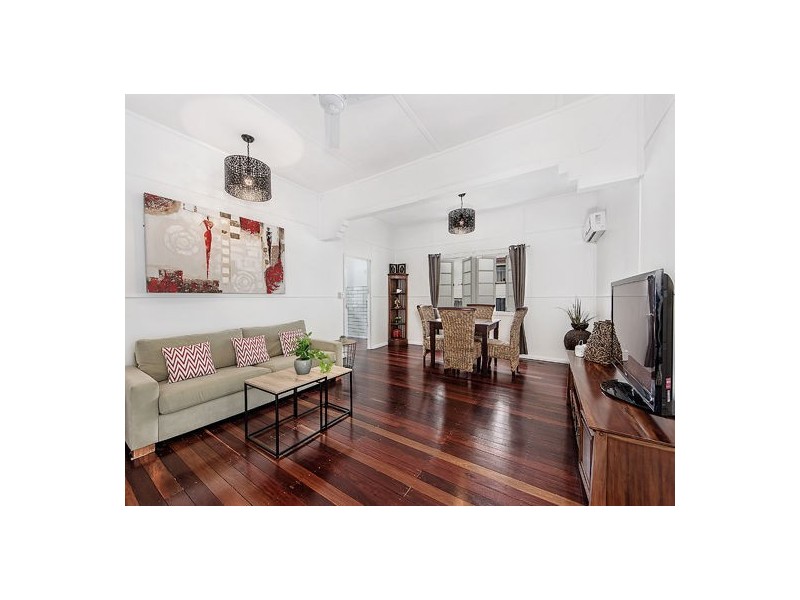 4 Lennon Lane, North Ipswich QLD 4305
