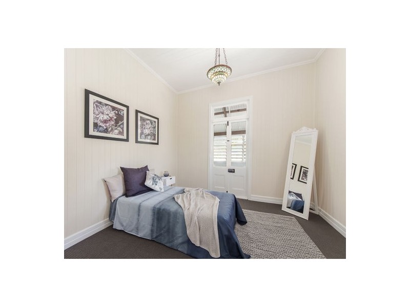 6 View Street, Woodend QLD 4305