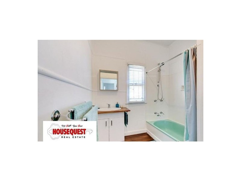 1 Liverpool Street, North Ipswich QLD 4305