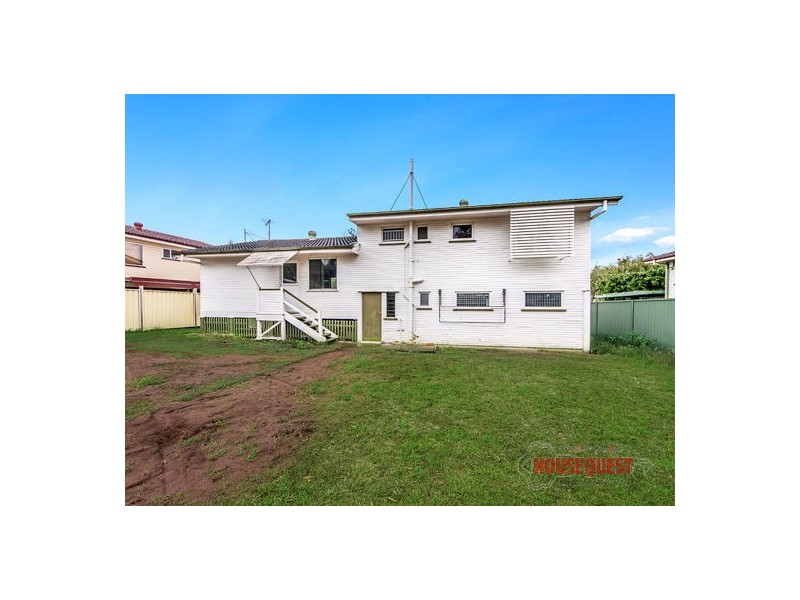 41 Raceview Street, Eastern Heights QLD 4305