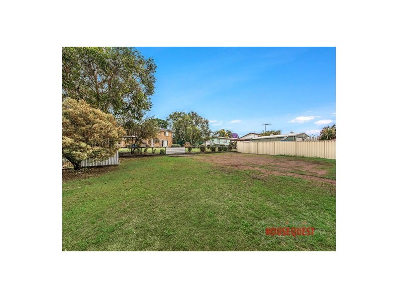 41 Raceview Street, Eastern Heights QLD 4305