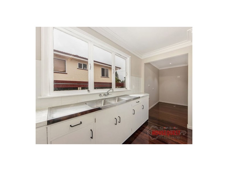 41 Raceview Street, Eastern Heights QLD 4305
