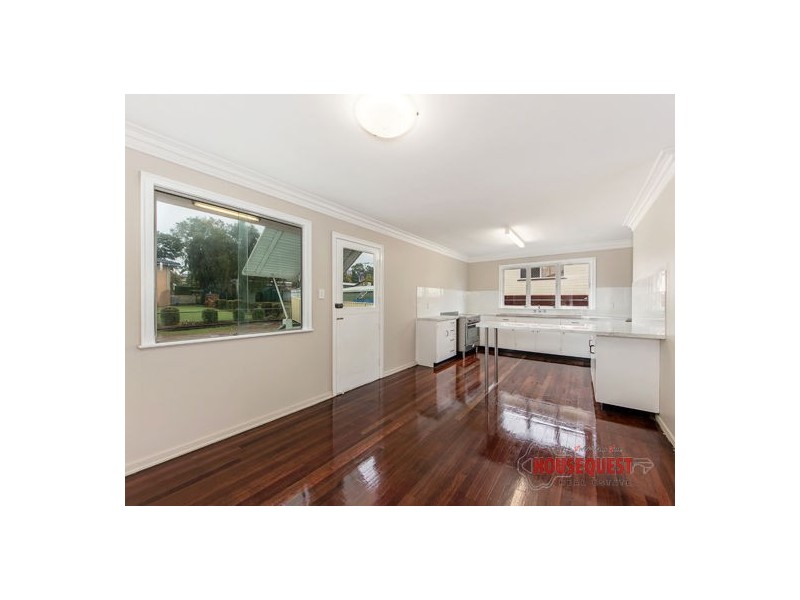 41 Raceview Street, Eastern Heights QLD 4305