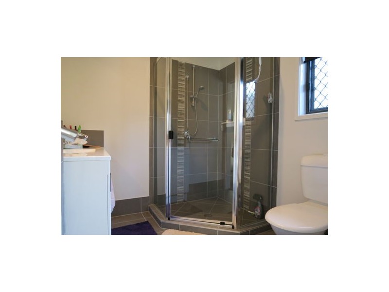 5 Rosemary Street, Deebing Heights QLD 4306