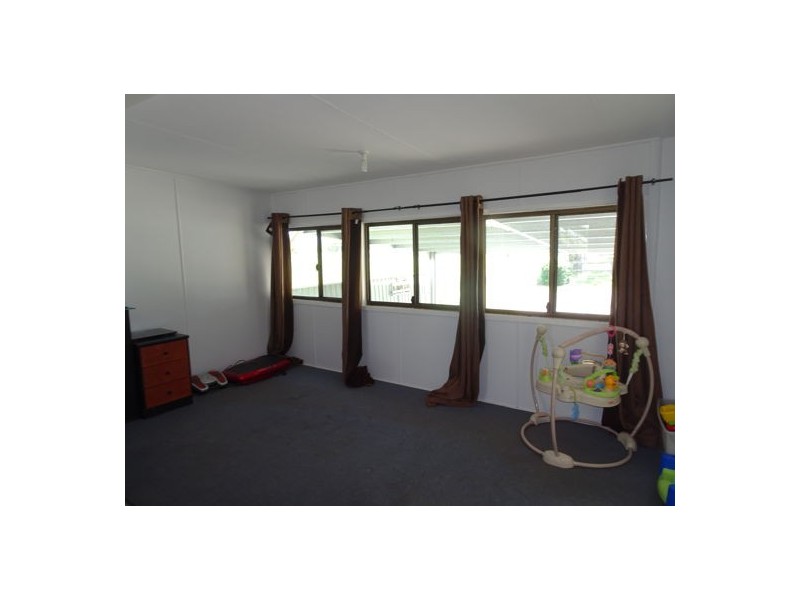 16 Makepeace Street, Rosewood QLD 4340