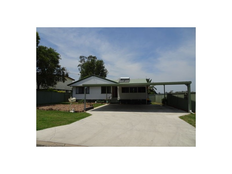 16 Makepeace Street, Rosewood QLD 4340