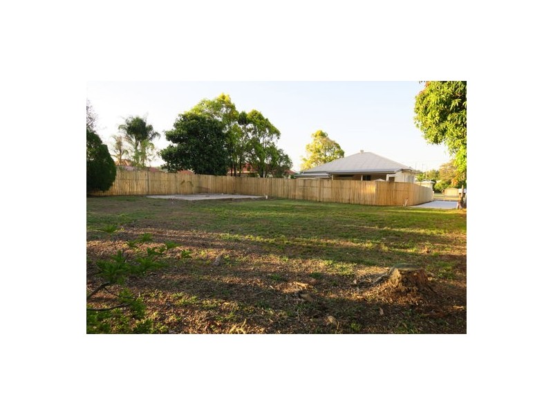 12 Greenham Street, Raceview QLD 4305