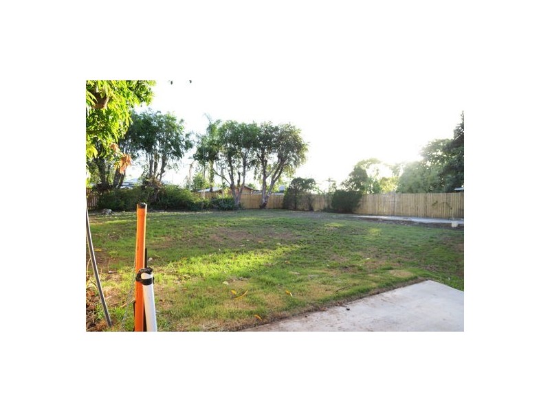 12 Greenham Street, Raceview QLD 4305