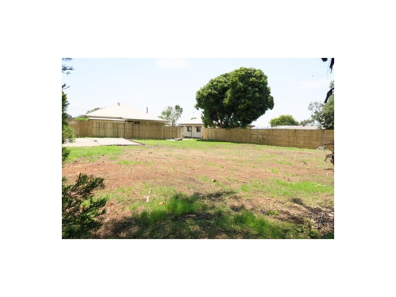 12 Greenham Street, Raceview QLD 4305