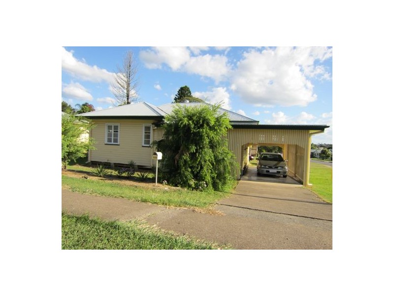 123 Blackstone Road, Silkstone QLD 4304