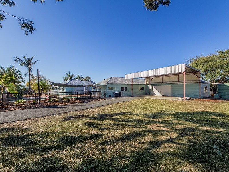 1 Roland Court, Peak Crossing QLD 4306