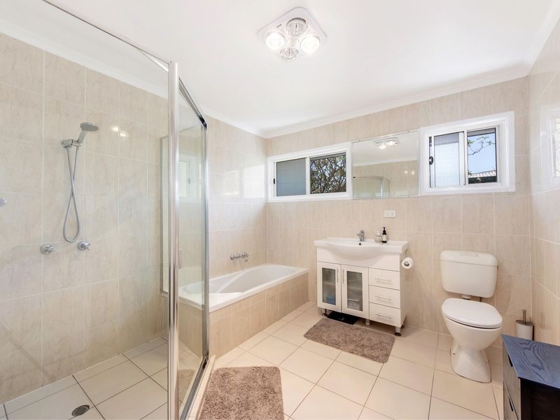 16 Tibbits Street, Bundamba QLD 4304