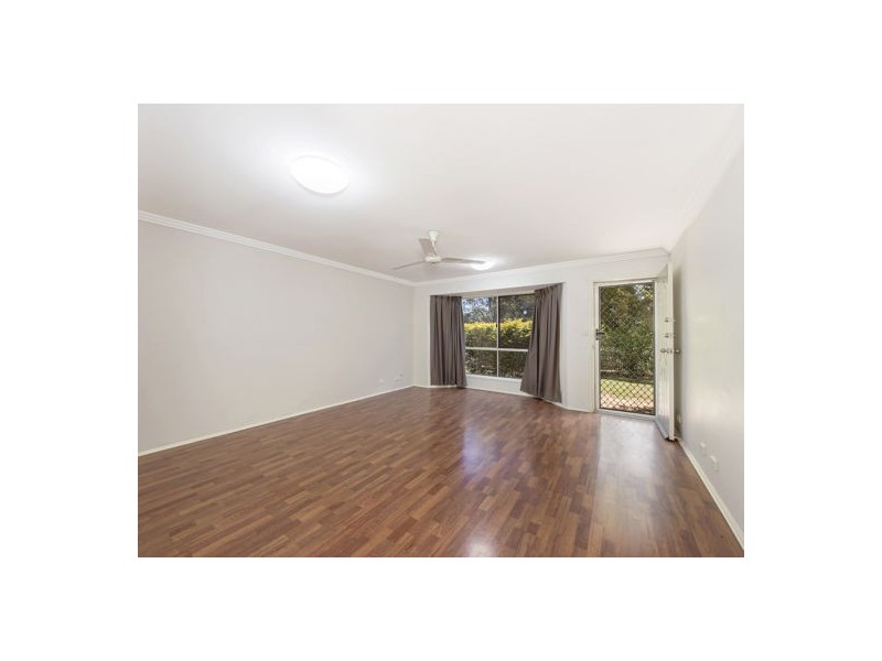 2 Lakewood Court, Flinders View QLD 4305