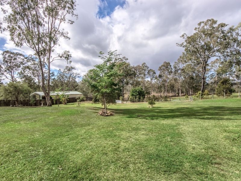 20 Winland Drive, Deebing Heights QLD 4306