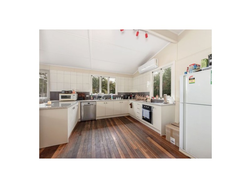 27A Margaret Street, Silkstone QLD 4304