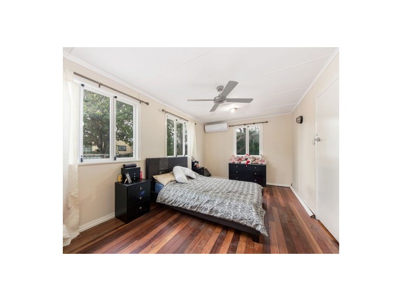 27A Margaret Street, Silkstone QLD 4304