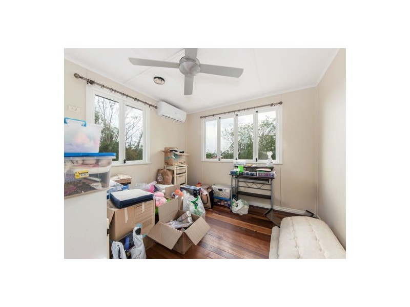 27A Margaret Street, Silkstone QLD 4304