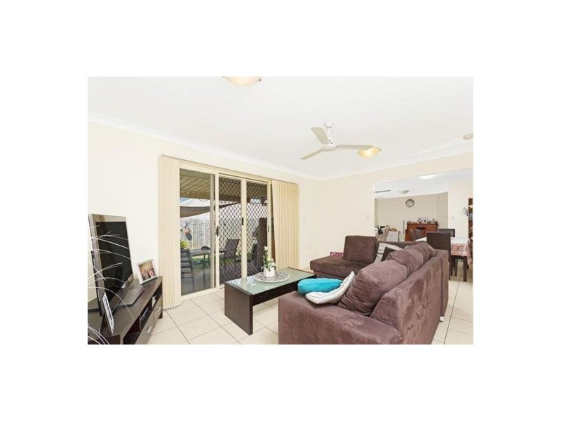 9 Rhiannon Drive, Flinders View QLD 4305