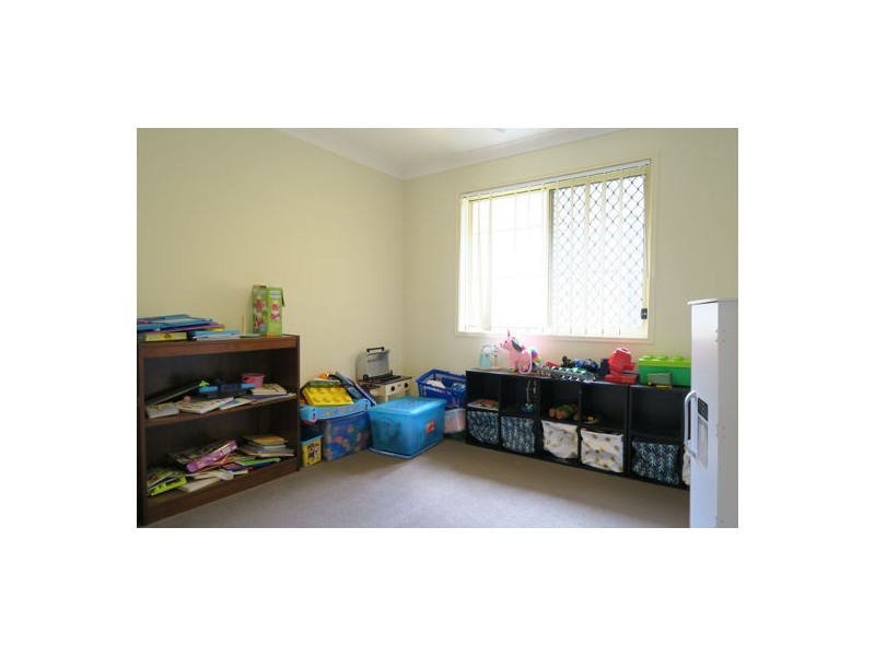 9 Rhiannon Drive, Flinders View QLD 4305
