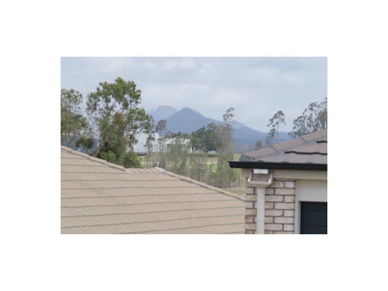 9 Rhiannon Drive, Flinders View QLD 4305