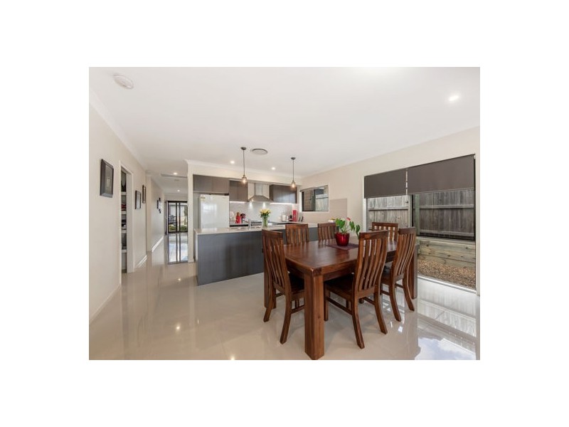 33 Lomandra Street, Deebing Heights QLD 4306