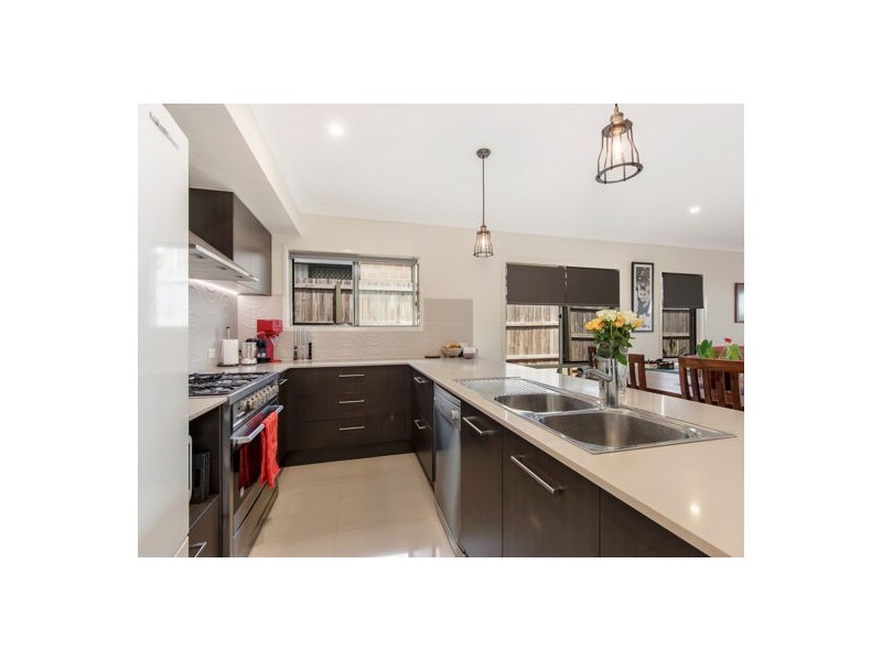 33 Lomandra Street, Deebing Heights QLD 4306