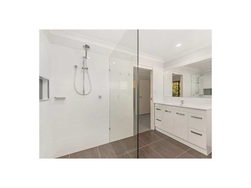 350 South Station Road, Raceview QLD 4305