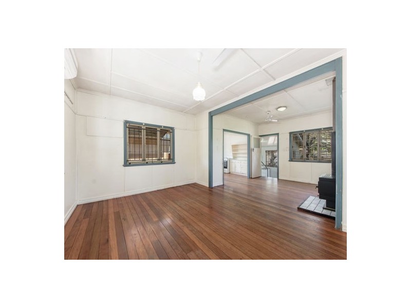 38 Ferrett Street, Sadliers Crossing QLD 4305