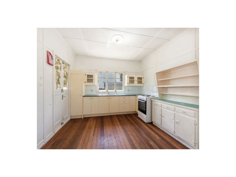 38 Ferrett Street, Sadliers Crossing QLD 4305