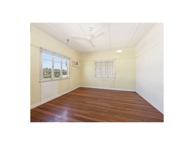 38 Ferrett Street, Sadliers Crossing QLD 4305