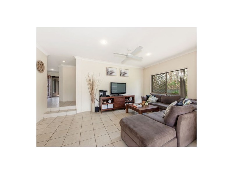 17 Darlington Court, Flinders View QLD 4305