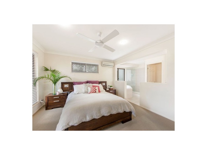 17 Darlington Court, Flinders View QLD 4305