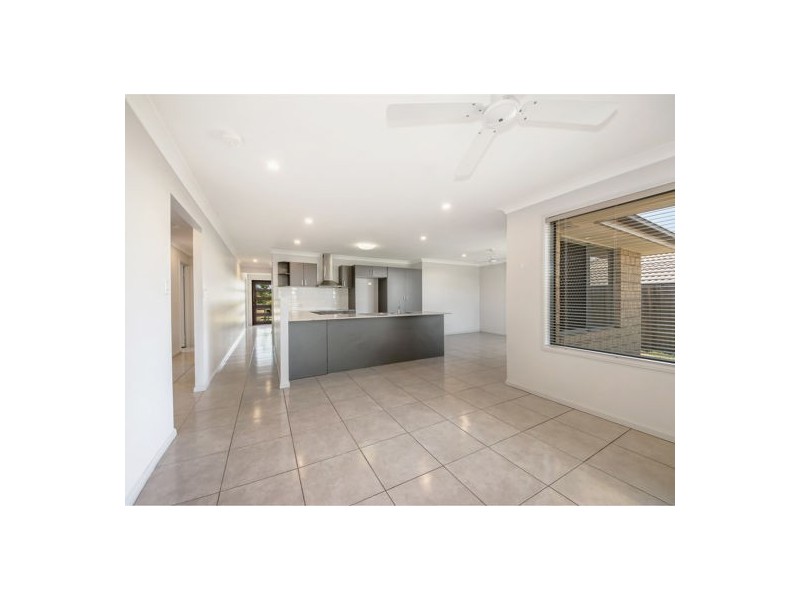 18 Lomandra Street, Deebing Heights QLD 4306