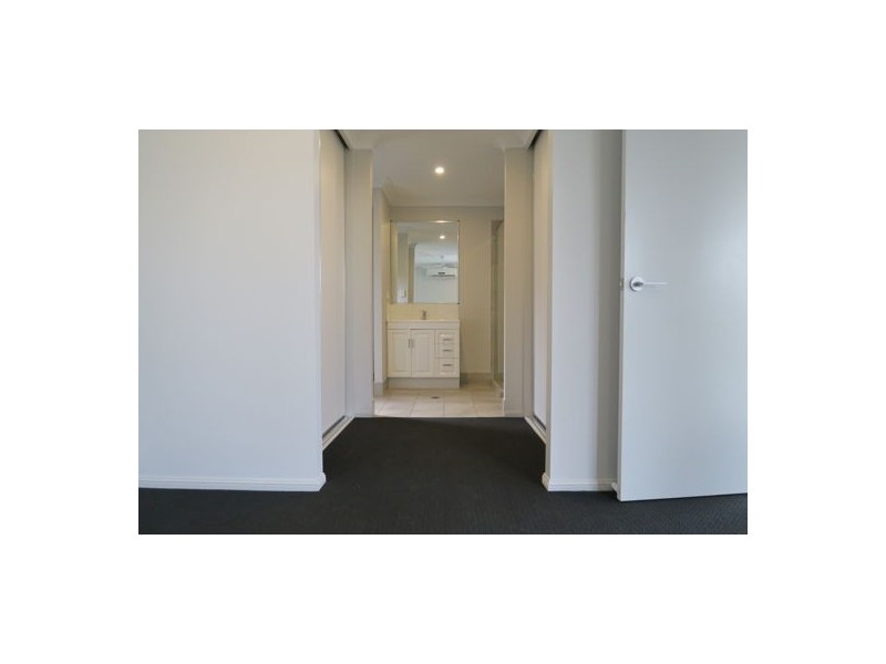 18 Lomandra Street, Deebing Heights QLD 4306
