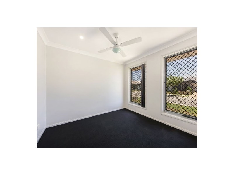 18 Lomandra Street, Deebing Heights QLD 4306