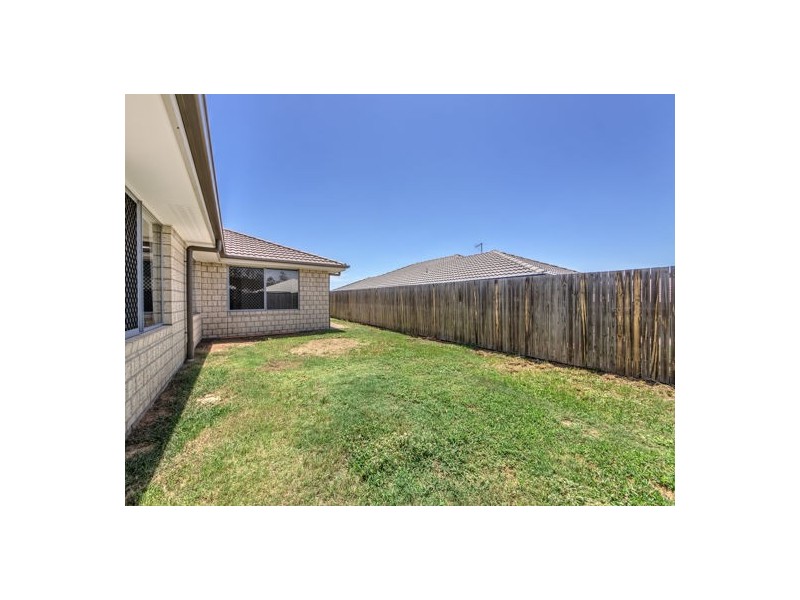 18 Lomandra Street, Deebing Heights QLD 4306