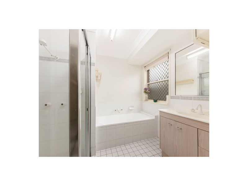 20 KENTIA CIRCUIT, Flinders View QLD 4305