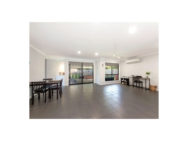 13 Walter Court, Leichhardt QLD 4305