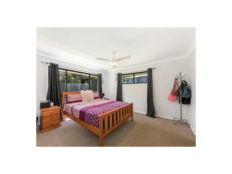 13 Walter Court, Leichhardt QLD 4305