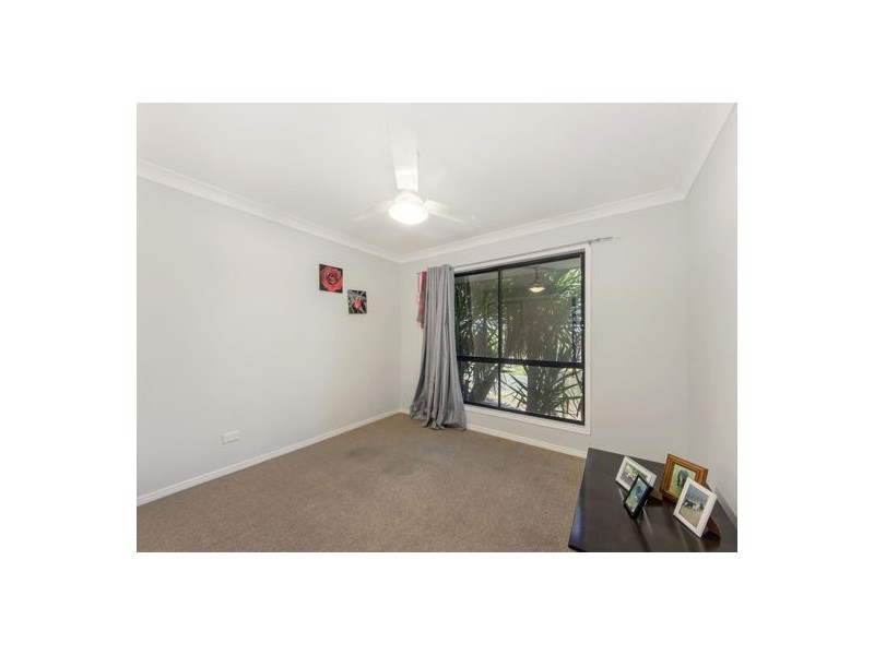 13 Walter Court, Leichhardt QLD 4305