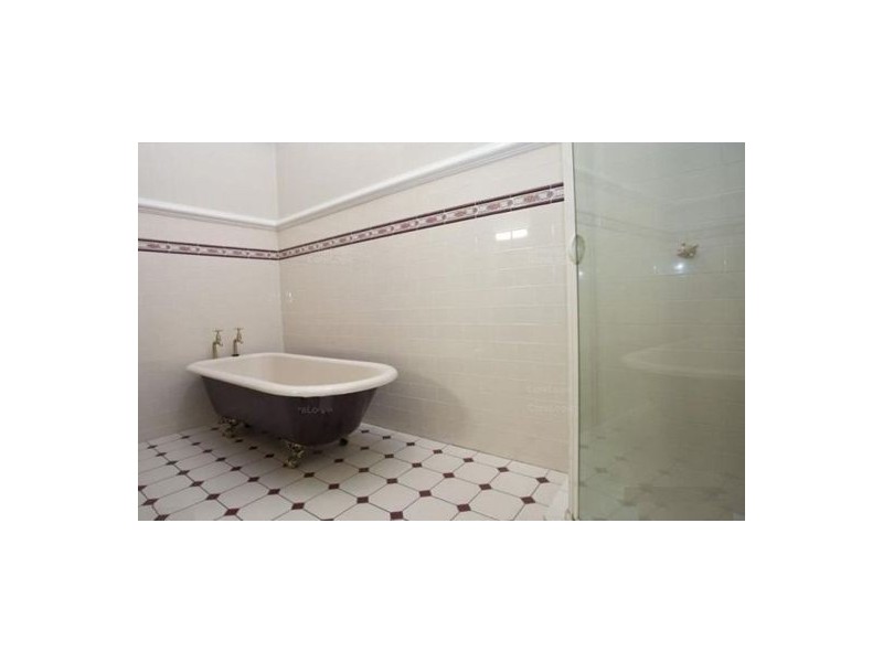 20 Thomas Street, Blackstone QLD 4304