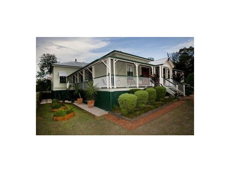 20 Thomas Street, Blackstone QLD 4304